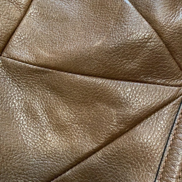 B Makowsky Purse - Picture 5 of 7